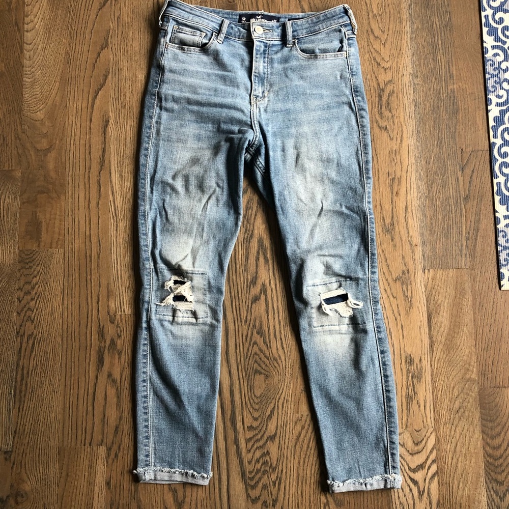 Hollister jeans!!!